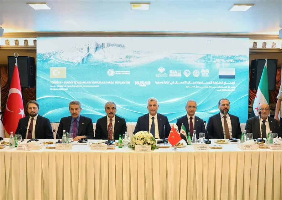 Bolat Halep’te sanayi bölgesini ziyaret etti