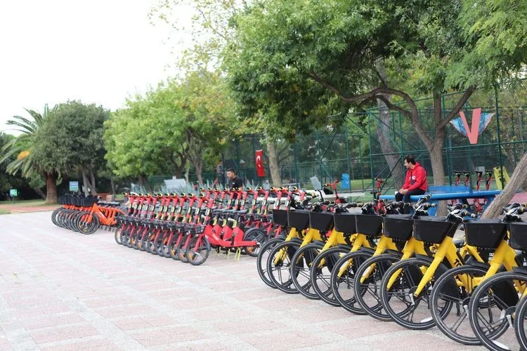 İstanbul’un paylaşımlı bisiklet modeli Caddebostan’da tanıtıldı