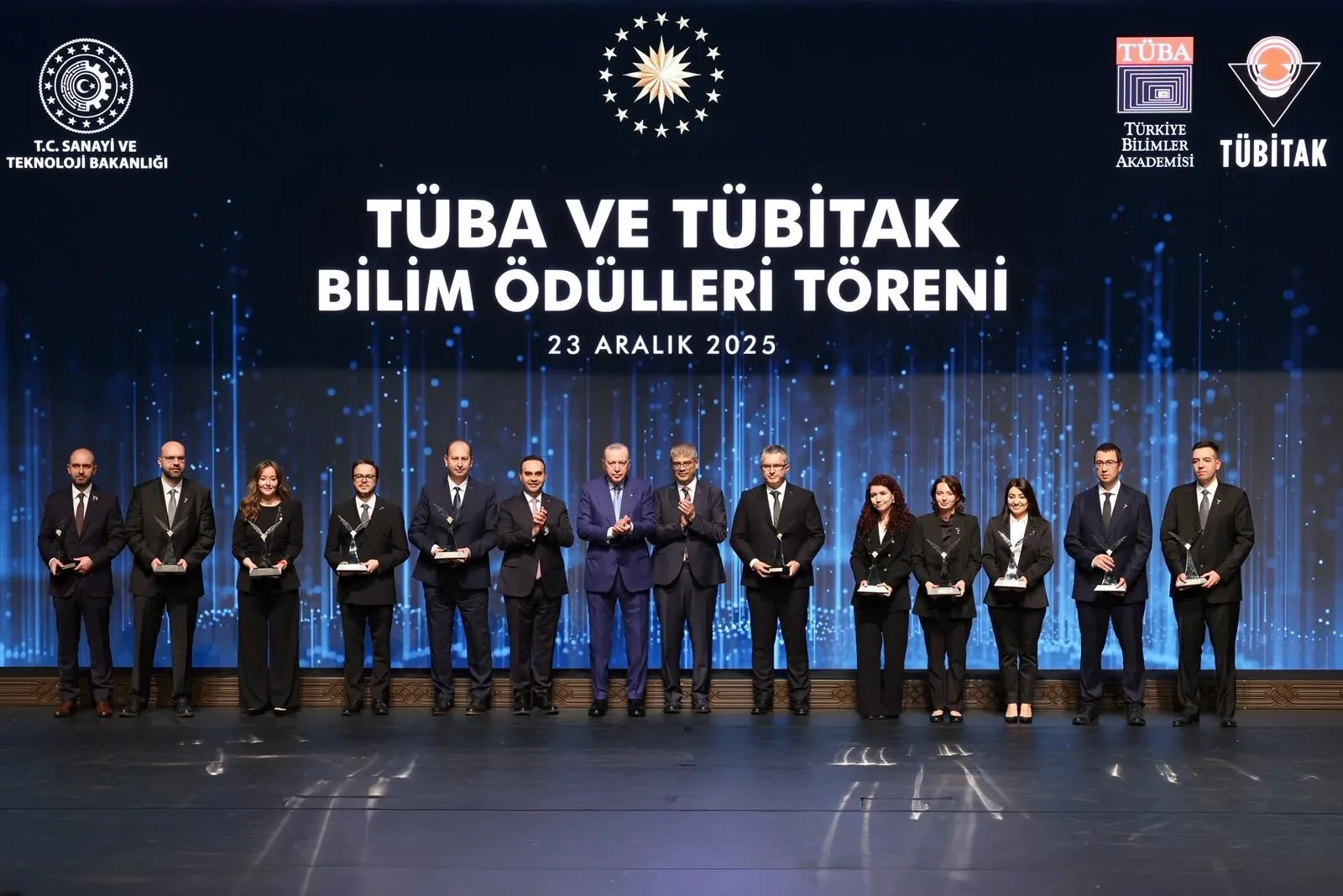 2025 bilim ödülleri Beştepe’de sahiplerine verildi