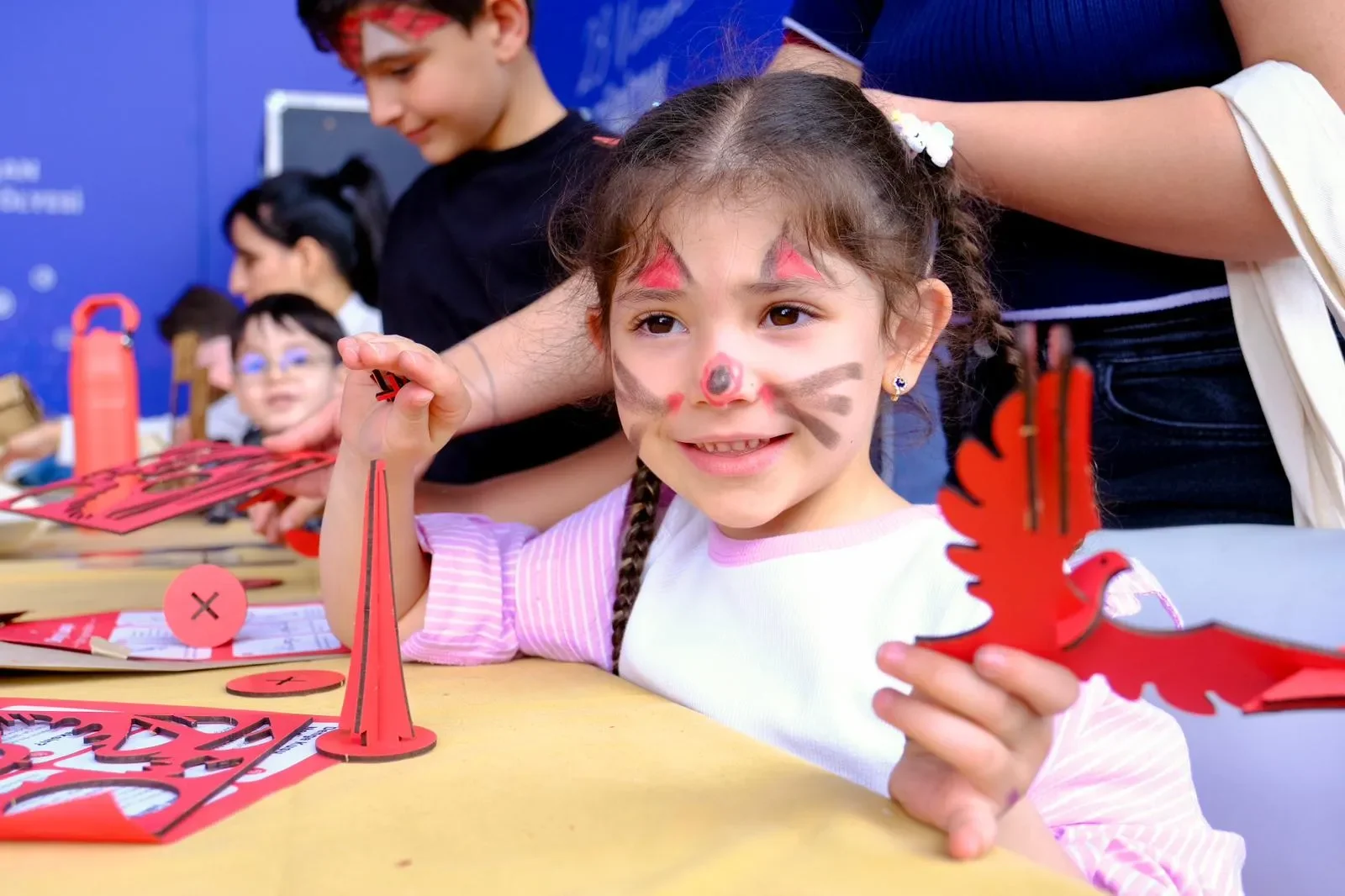 23 Nisan bilim programları köy okullarına kadar ulaştı