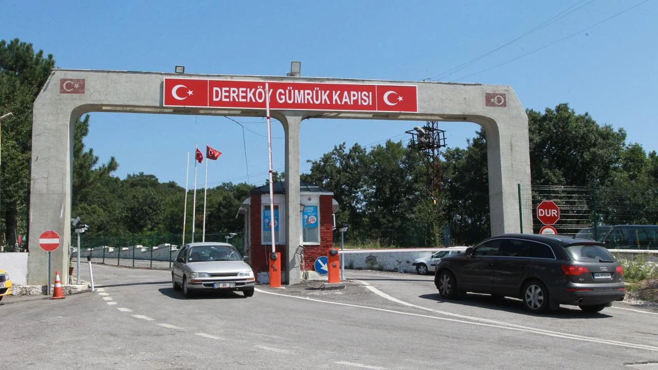 Temsili: Dereköy geçişi hafif ticari kargo araçlarına açılıyor