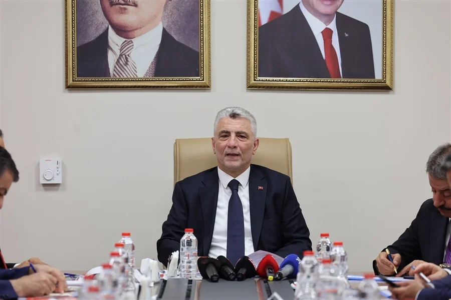 Habur’da tır parkı ve gümrük işlemleri incelendi