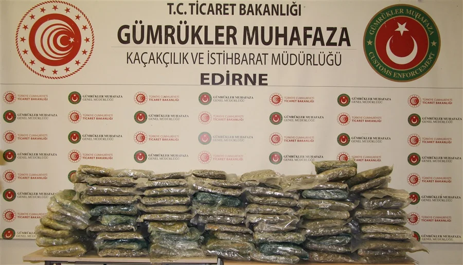 Kapıkule ve Gürbulak'ta üç uyuşturucu operasyonu açıklandı