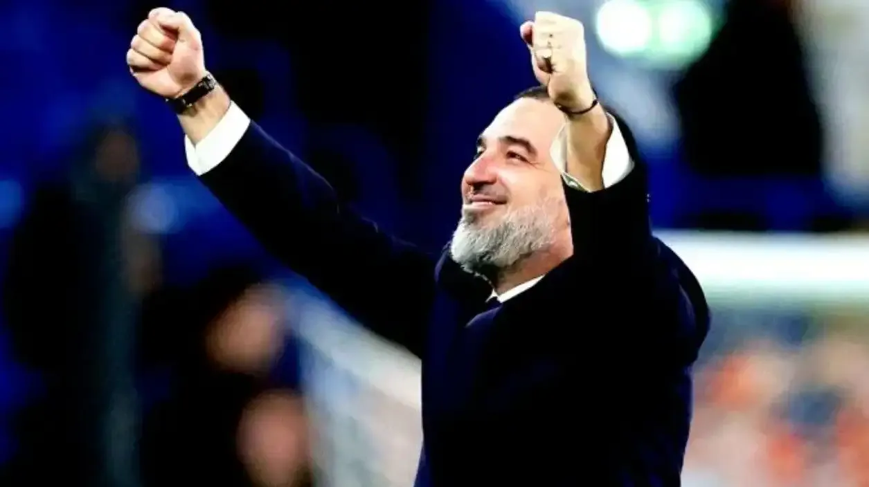 Arda Turan'ın teknik direktörlüğündeki Shakhtar, AEK'yi 3-1 mağlup etti