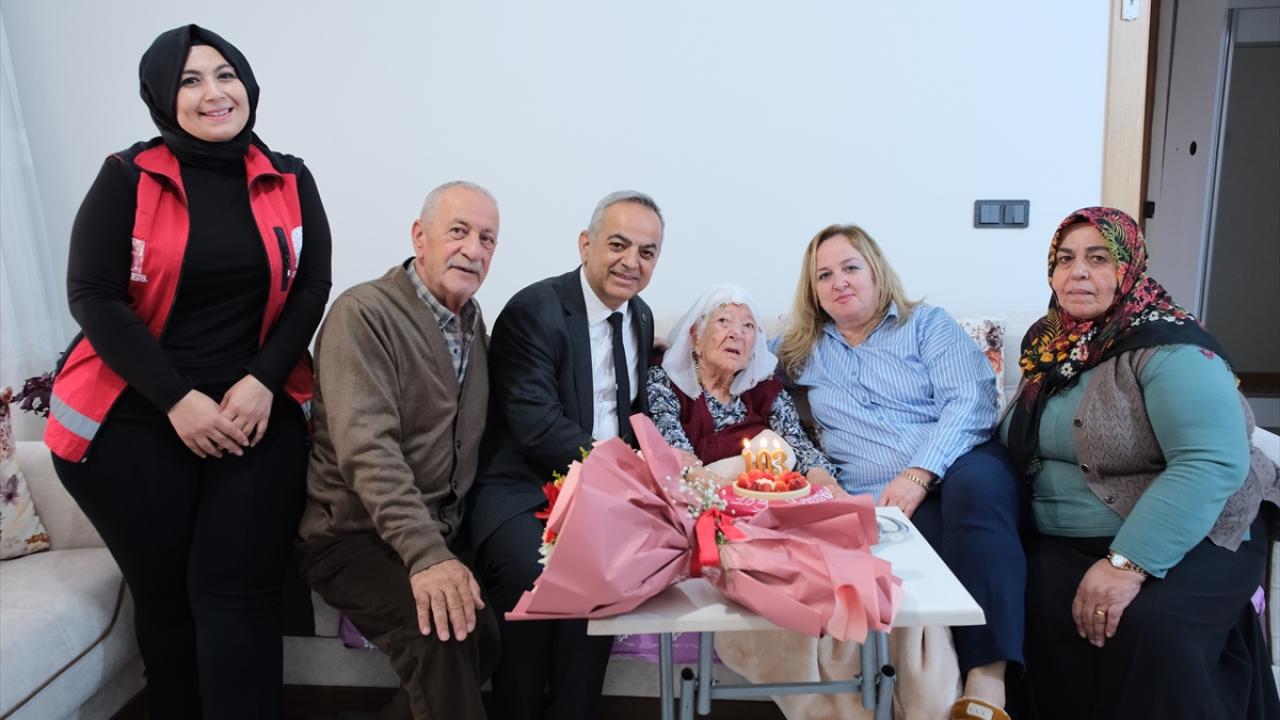 Cumhuriyet'in 103. Yılında 103 Yaşındaki Nazife Gül'e Ziyaret