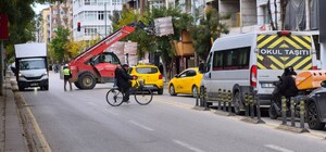 Eskişehir'de İnşaat Çalışması Trafiği Kilitledi