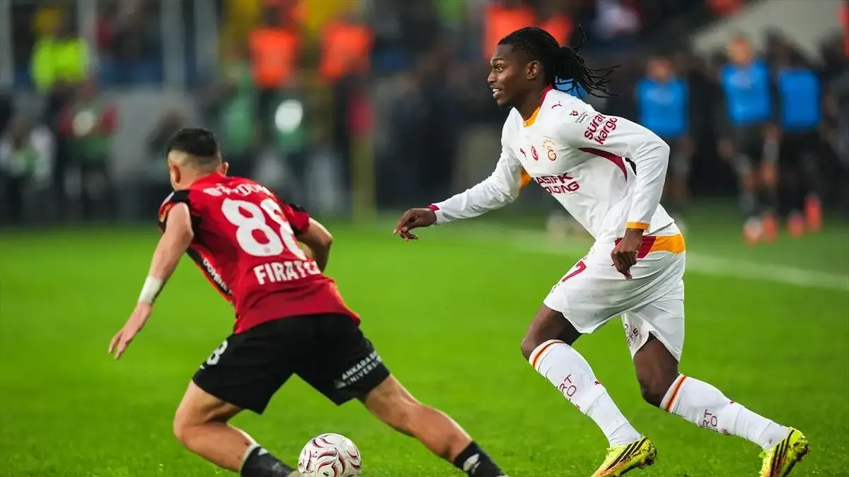 Rafael Leao'nun Fenerbahçe Derbisinde Oynama Durumu Açıklandı