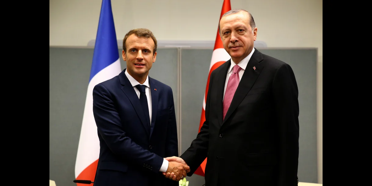 Temsili: Erdoğan–Macron görüşmesinde müzakereye dönüş çağrısı