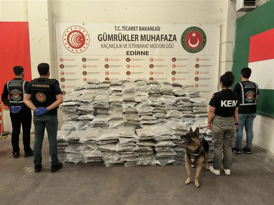 Temsili: Dört gümrük operasyonunda 1 ton 375 kilogram uyuşturucu