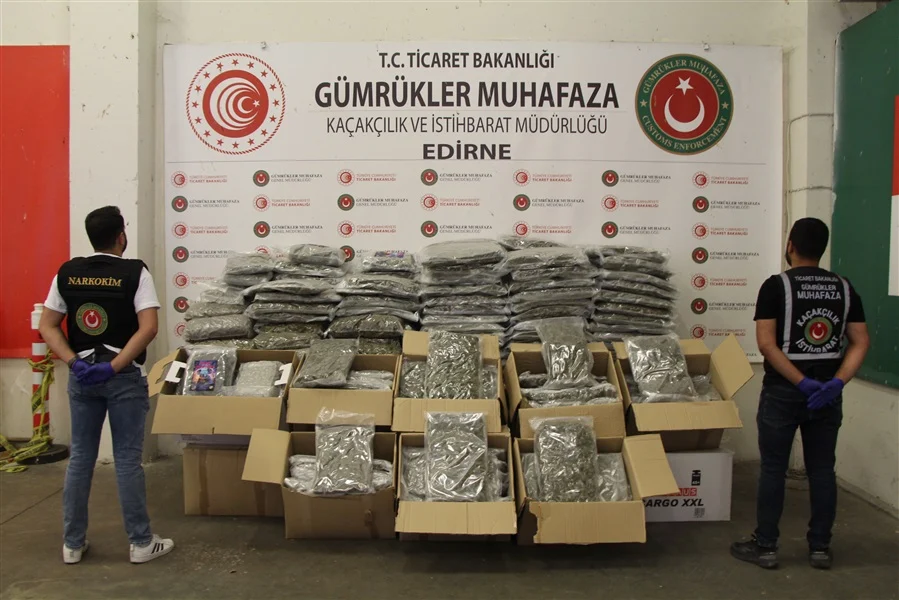 Temsili: Temmuzun ilk dokuz gününde üç ilde uyuşturucu operasyonları