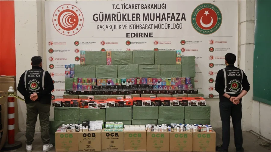 Temsili: Kapıkule’de beyan edilmeyen elektronik sigara ve ilaçlara el konuldu
