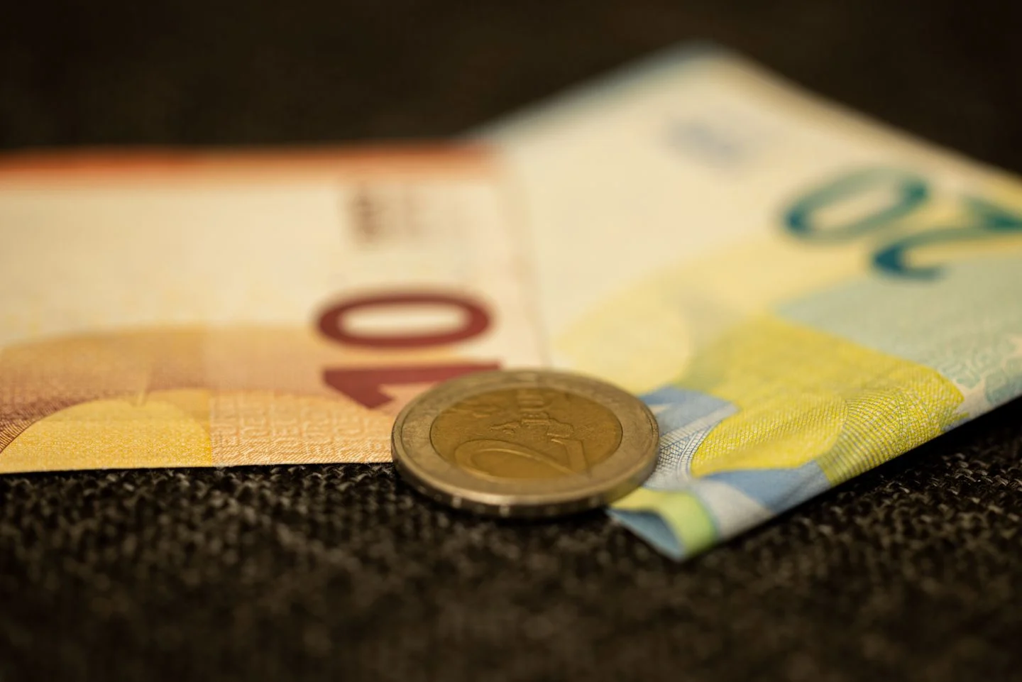 Temsili: 4 Haziran 2026 döviz bülteni: dolar 45,9700, euro 53,4229 TL