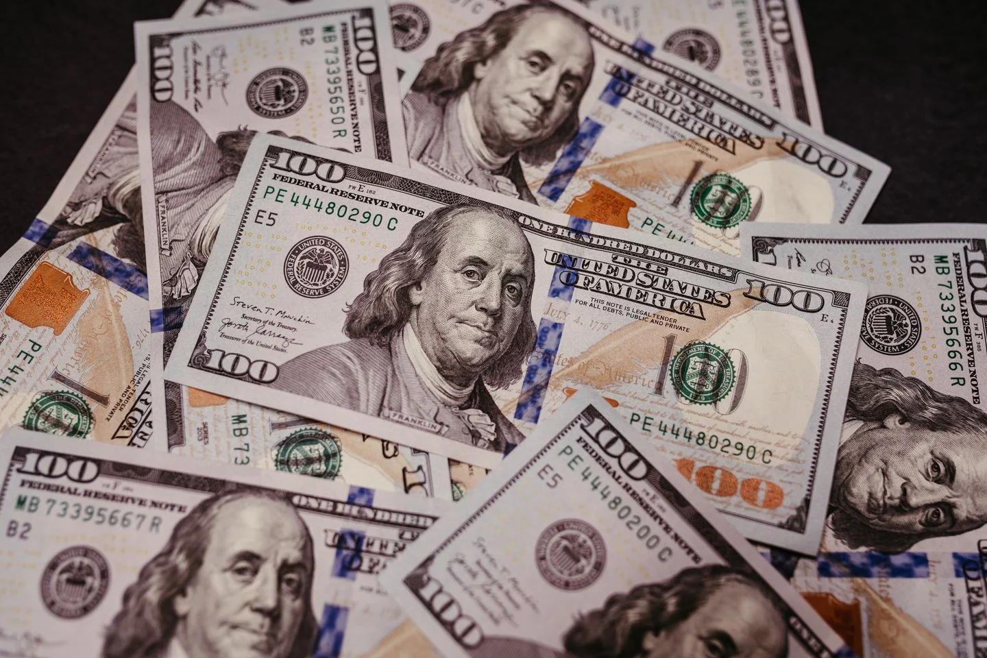 Temsili: 4 Mayıs 2026 döviz bülteni: dolar 45,1853, euro 52,9286 TL