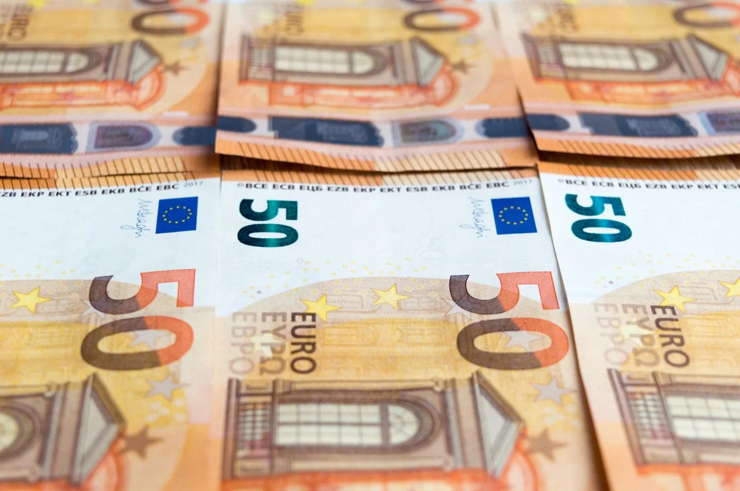Temsili: 26 Aralık 2025 döviz bülteni: dolar 42,8426, euro 50,4454 TL