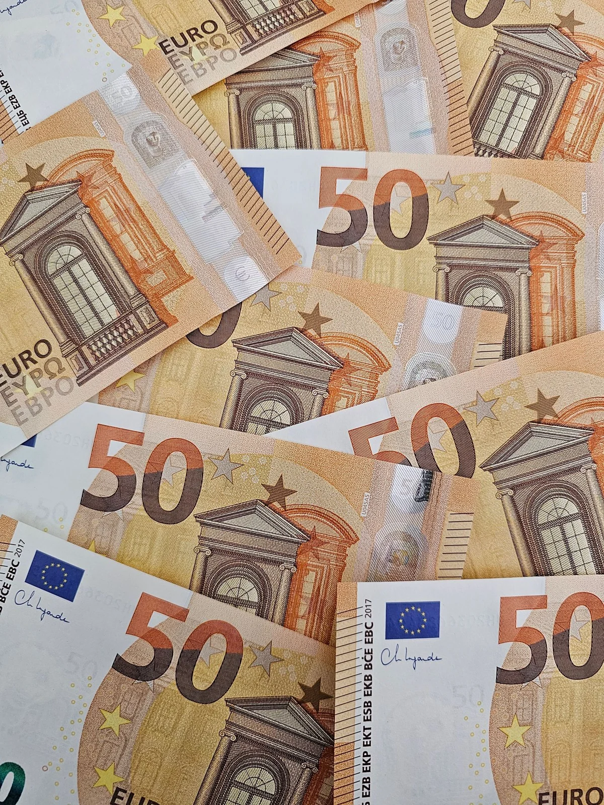 Temsili: 13 Ocak 2026 döviz bülteni: dolar 43,1541, euro 50,3461 TL