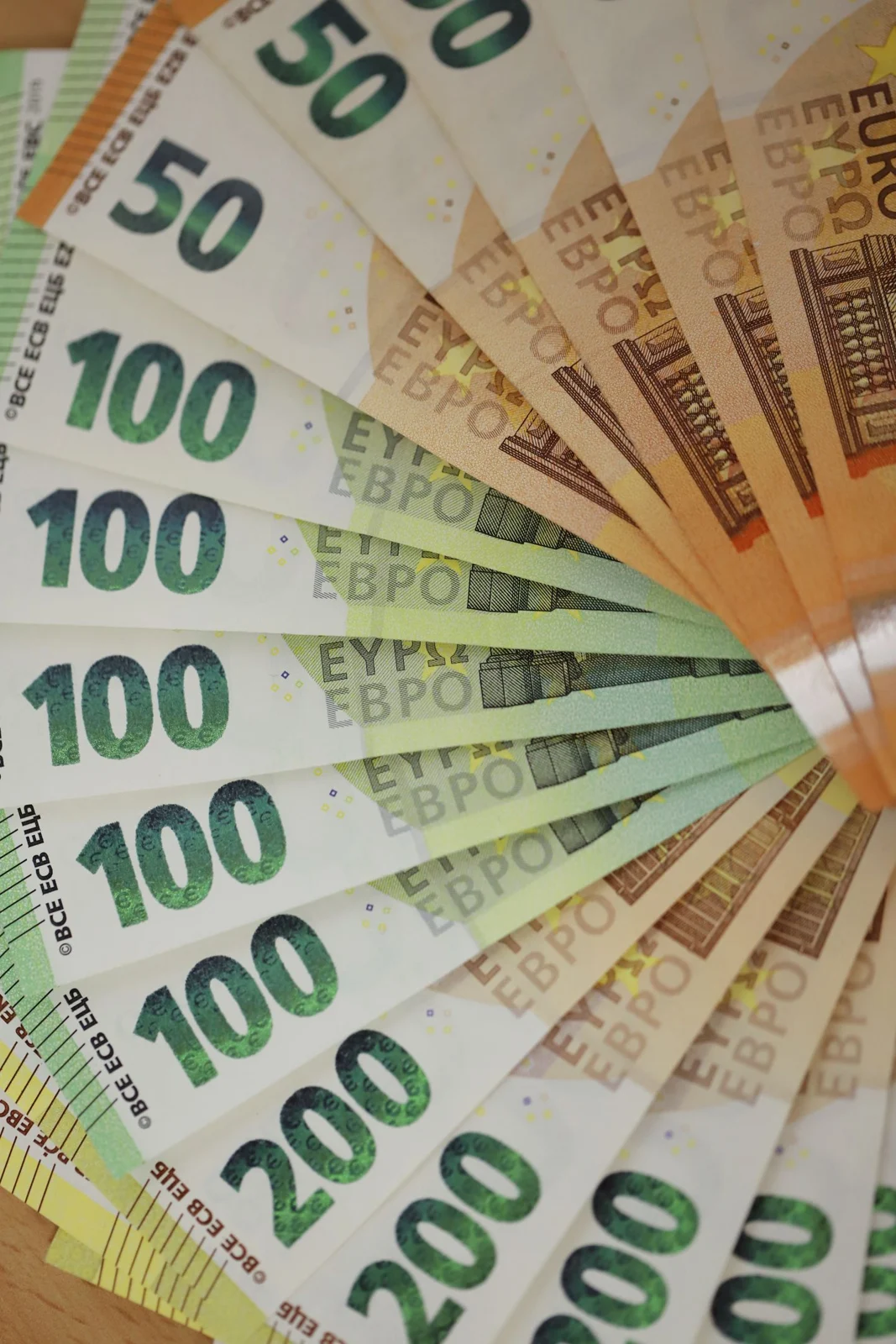 Temsili: 8 Temmuz 2026 döviz bülteni: dolar 46,8536, euro 53,4682 TL