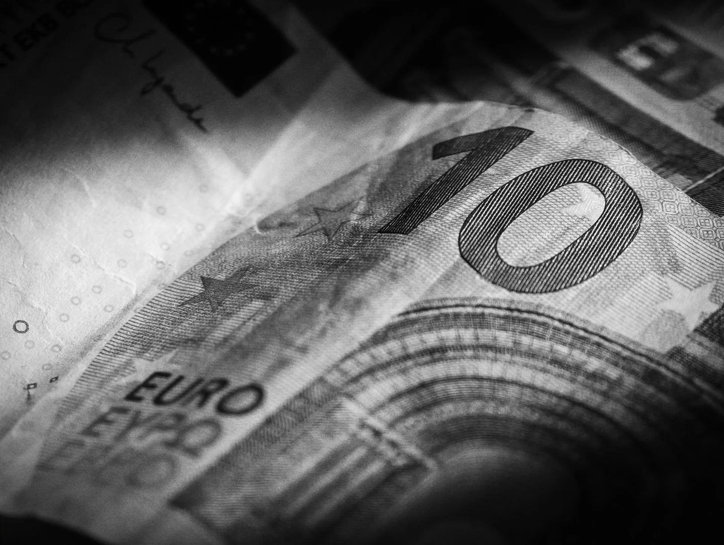 Temsili: 5 Mart 2026 döviz bülteni: dolar 43,9926, euro 51,0733 TL