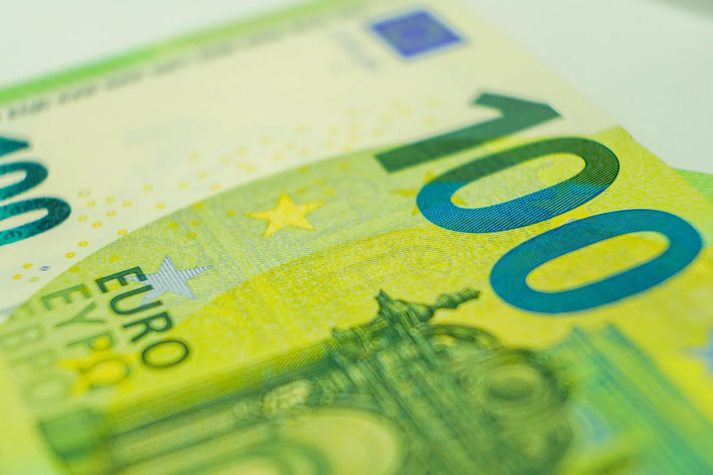 Temsili: 24 Nisan 2026 döviz bülteni: dolar 44,9349, euro 52,5469 TL