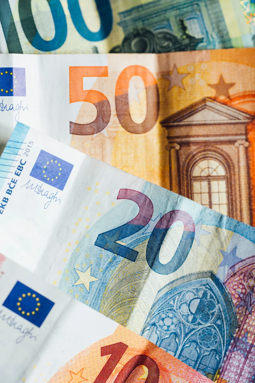 Temsili: 24 Eylül 2026 döviz bülteni: dolar 48,8549, euro 55,5945 TL